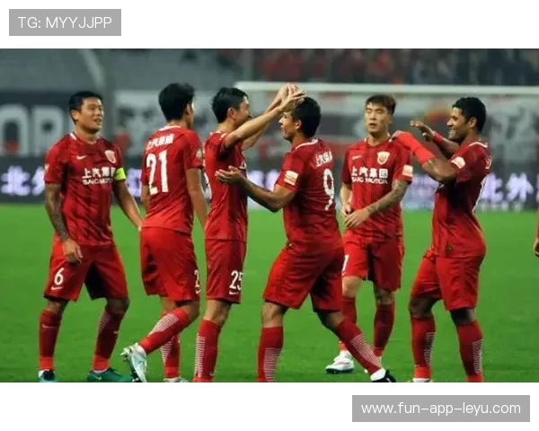 上海海港稳步前进，外援实力撑起卫冕希望