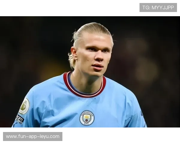 曼城阵地战层层推进，哈兰德小角度射门入网